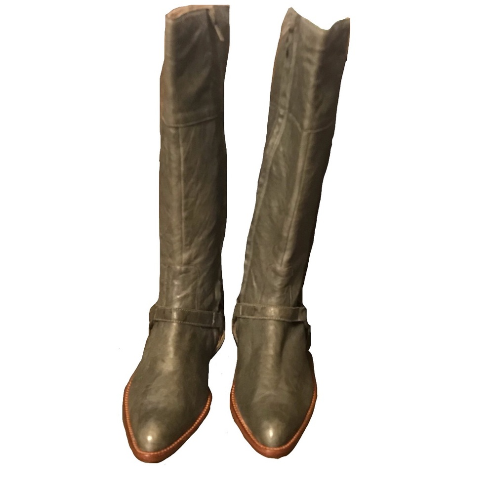 NWOT Gee Wawa Leather Boots - Picture 2 of 5